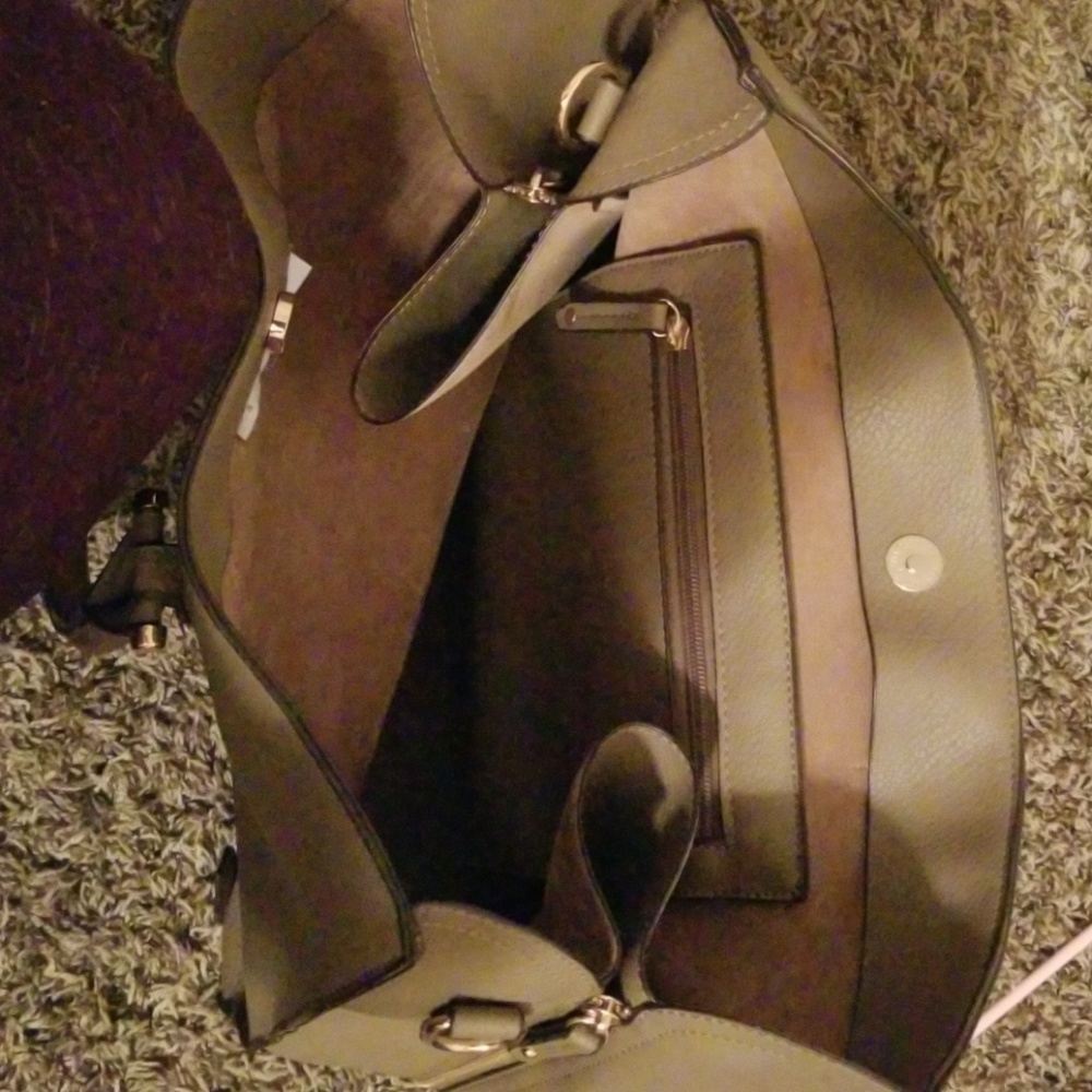 Purse - Picture 4 of 4